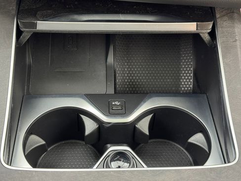 Used 2023 BMW X7 xDrive40i w/ Premium Package image 32