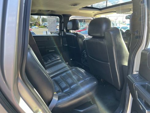 Used 2005 HUMMER H2 w/ Preferred Equipment Group AWD/4WD image 27