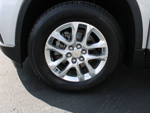 Used 2021 Chevrolet Traverse LT AWD/4WD image 12