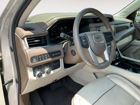 Used 2022 GMC Yukon Denali w/ Max Trailering Package AWD/4WD image 10