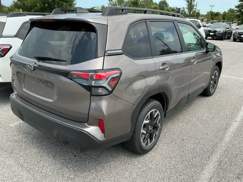Certified 2025 Subaru Forester Premium AWD/4WD image 6