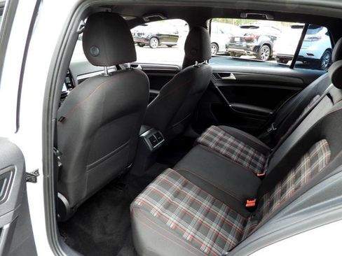 Used 2020 Volkswagen GTI S image 30