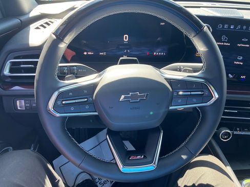 New 2026 Chevrolet Traverse Z71 w/ Enhanced Driving Package AWD/4WD image 29