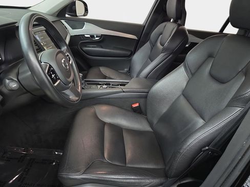 Used 2018 Volvo XC90 T5 Momentum w/ Convenience Package AWD/4WD image 18
