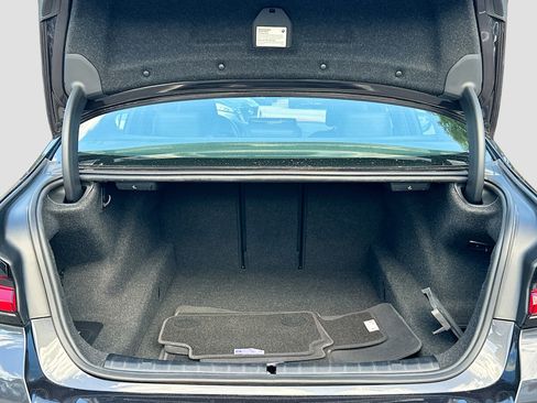 Used 2023 BMW 540i w/ M Sport Package image 29