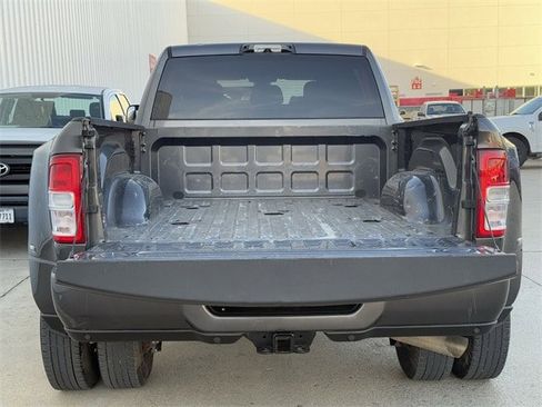 Used 2022 RAM 3500 Big Horn w/ Level A Equipment Group image 32