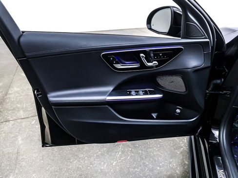 Used 2023 Mercedes-Benz C 300 Sedan image 22