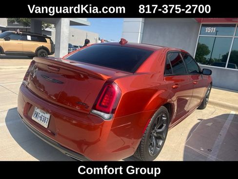 Used 2021 Chrysler 300 S w/ Popular Equipment Group RWD image 4