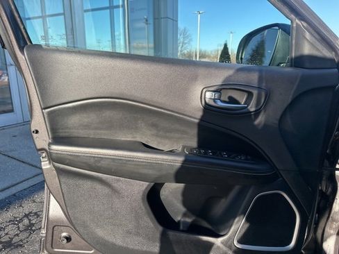 Used 2020 Jeep Compass Sport image 20