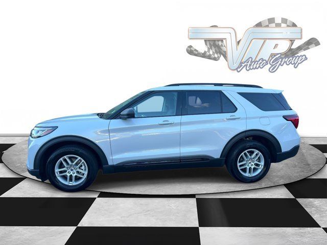 Used 2026 Ford Explorer Active AWD/4WD image 9