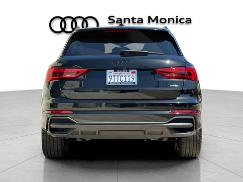 Used 2025 Audi Q3 2.0T Premium w/ Black Optic Sport Package AWD/4WD image 7