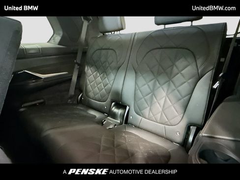 Used 2026 BMW X7 xDrive40i w/ M Sport Package AWD/4WD image 14