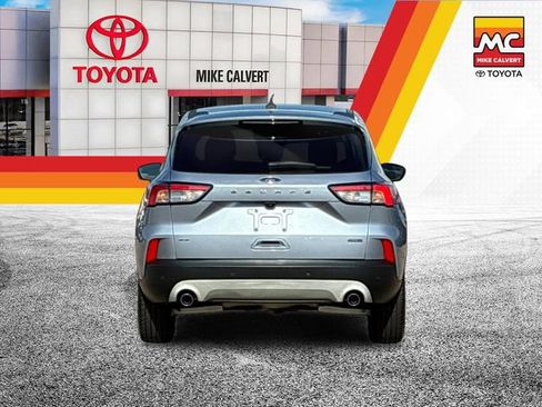 Used 2022 Ford Escape SE AWD/4WD image 4