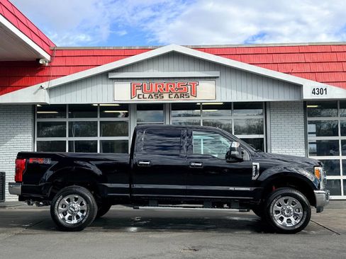 Used 2017 Ford F350 Lariat w/ Lariat Ultimate Package image 2