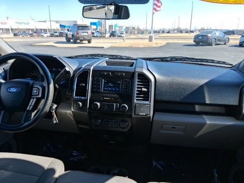 Used 2016 Ford F150 XLT image 11
