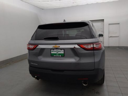 Used 2021 Chevrolet Traverse LS FWD image 7
