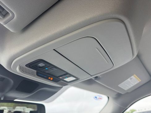 New 2026 Ford Expedition Max Active RWD image 36