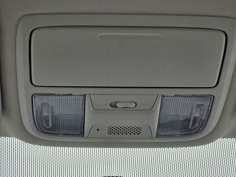 Used 2016 Honda CR-V SE image 25