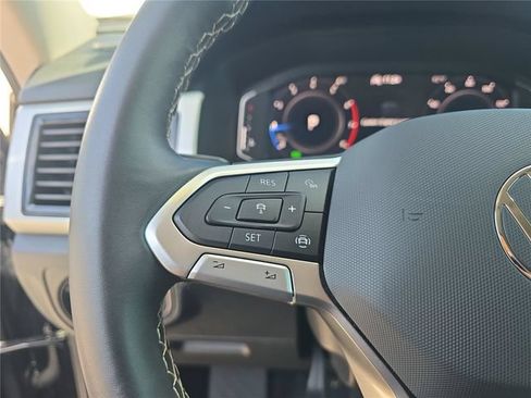 Used 2023 Volkswagen Atlas SE FWD image 25