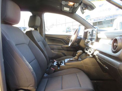 Used 2023 Chevrolet Colorado W/T image 27