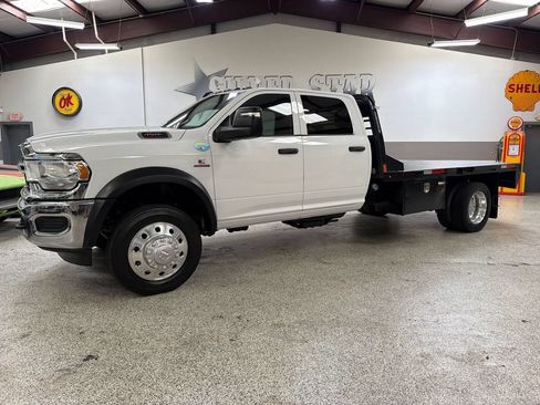 Used 2023 RAM 4500 Tradesman w/ Chrome Appearance Group RWD image 1