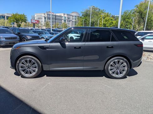 New 2026 Land Rover Range Rover Sport Dynamic SE AWD/4WD image 8