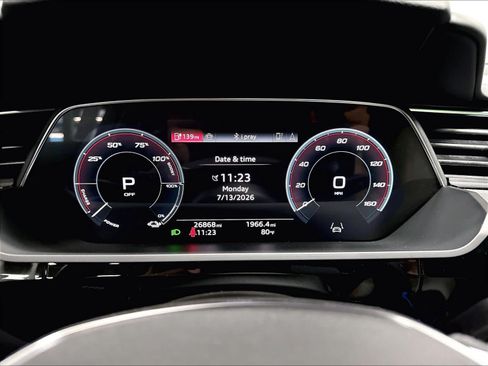 Certified 2024 Audi Q8 e-tron Premium Plus AWD/4WD image 21