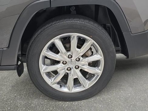 Used 2016 Jeep Cherokee Limited FWD image 32
