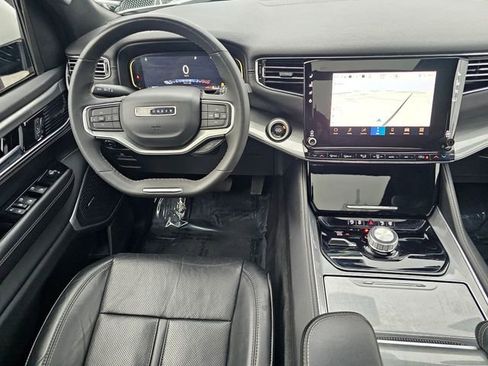 Used 2022 Jeep Wagoneer Series I image 33