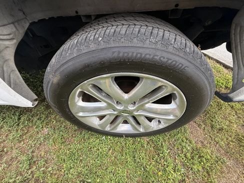 Used 2019 Ford F150 XL w/ Equipment Group 101A Mid RWD image 3