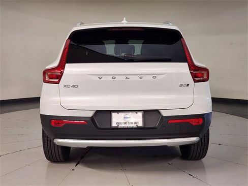 Used 2025 Volvo XC40 B5 Ultra w/ Protection Package Premier image 10