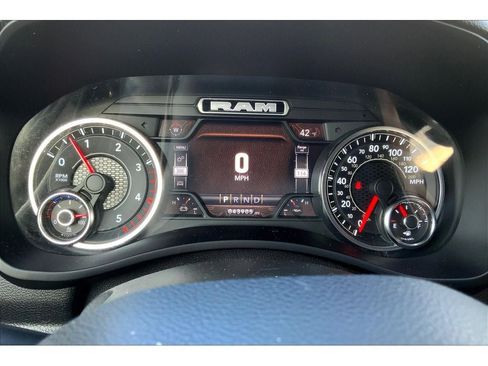 Used 2022 RAM 3500 Laramie image 21