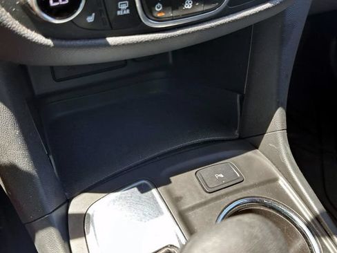 Certified 2024 Chevrolet Equinox LT w/ LPO, Floor Liner Package FWD image 27