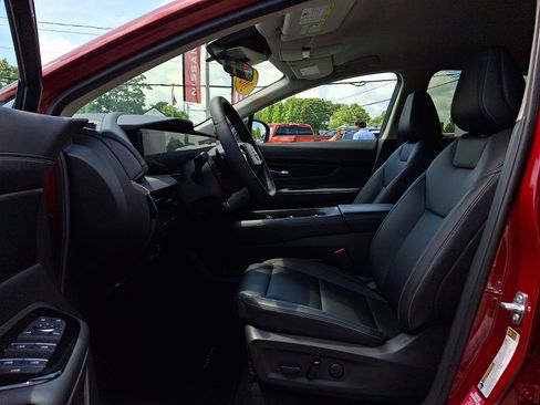 Certified 2025 Nissan Murano SV AWD/4WD image 14