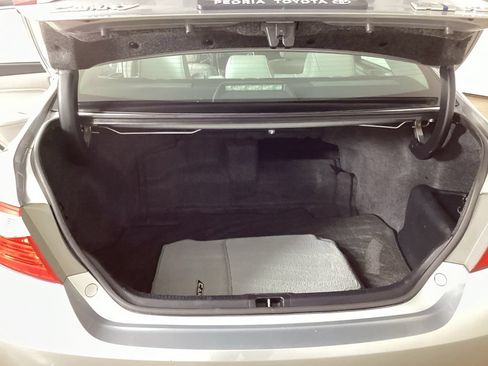 Used 2015 Toyota Camry XLE w/ Moonroof Package FWD image 23
