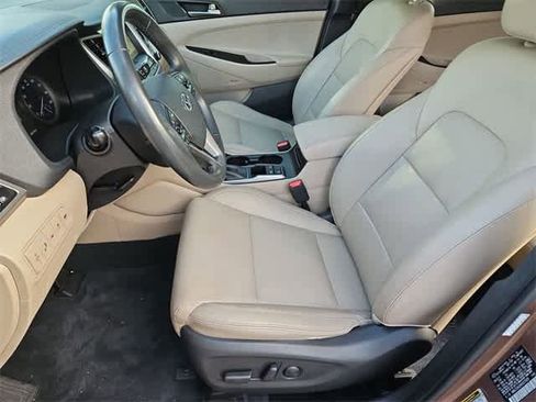 Used 2017 Hyundai Tucson Limited w/ Limited Ultimate Package 03 image 17