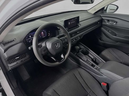 Used 2023 Honda Accord EX image 9