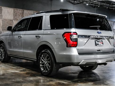 Used 2021 Ford Expedition Limited image 10