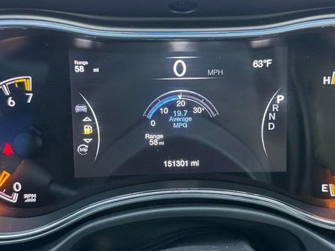Used 2018 Jeep Grand Cherokee Altitude AWD/4WD image 18