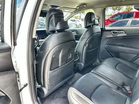Used 2023 Kia Sportage EX FWD image 16