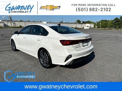 Used 2023 Kia Forte LXS FWD image 7