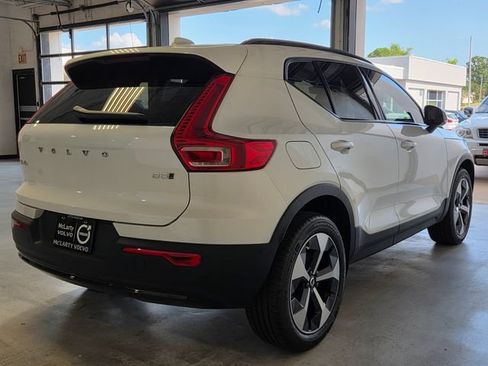New 2026 Volvo XC40 B5 Plus w/ Protection Package Premier AWD/4WD image 5