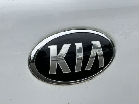 Used 2016 Kia Soul + w/ Audio Package FWD image 26