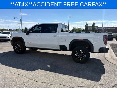 Used 2024 GMC Sierra 2500 AT4X AWD/4WD image 8