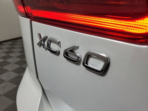 Used 2026 Volvo XC60 B5 Plus w/ Protection Package Premier AWD/4WD image 8