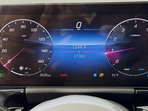 Used 2024 Mercedes-Benz GLA 250 image 12