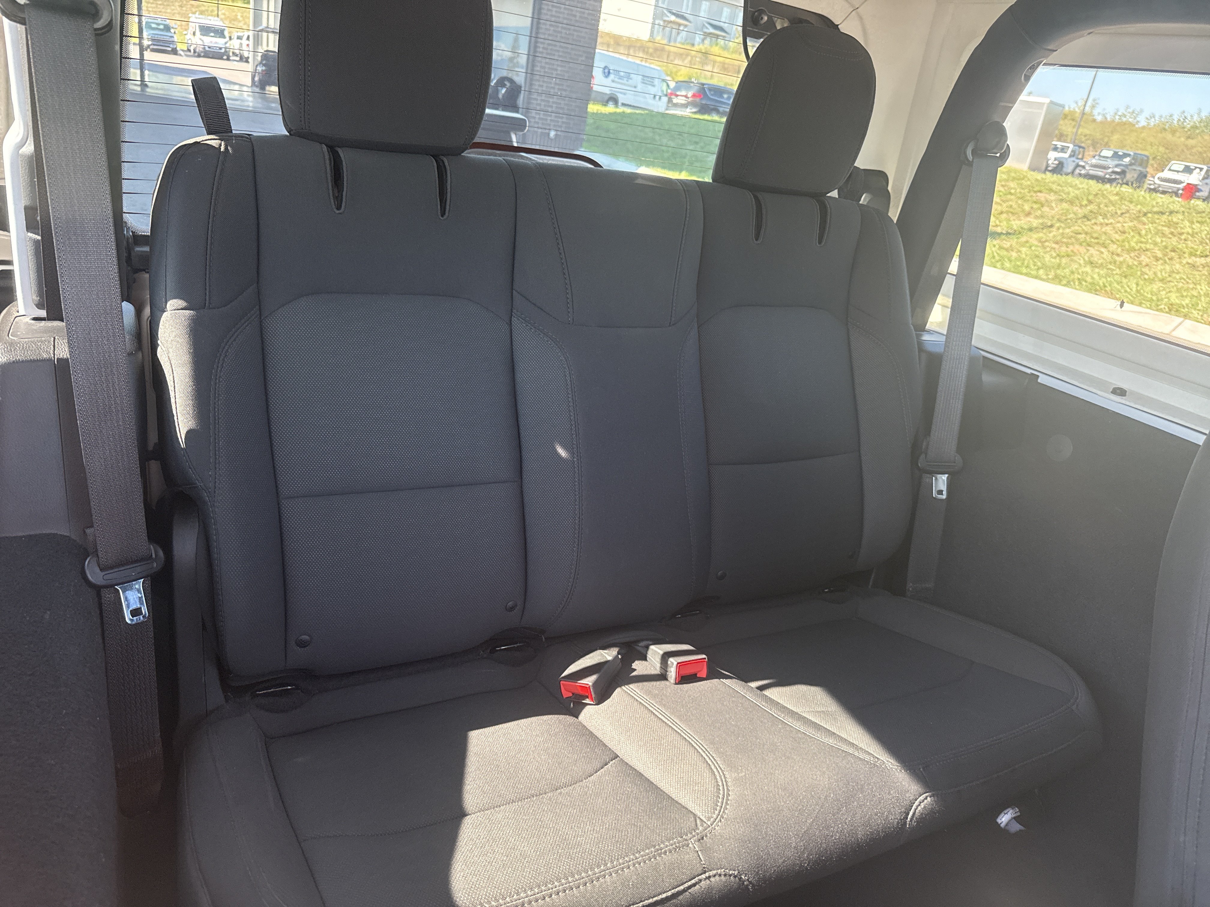 Used 2019 Jeep Wrangler Sport AWD/4WD image 14