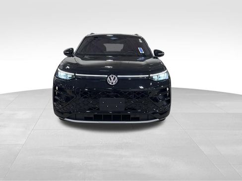 Used 2025 Volkswagen Tiguan SEL R-Line AWD/4WD image 5