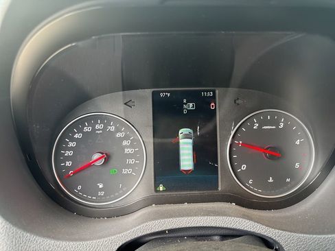 Used 2024 Mercedes-Benz Sprinter 2500 image 42