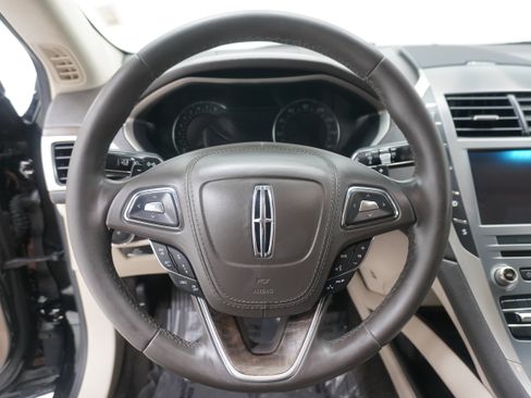 Used 2017 Lincoln MKZ Select w/ Technology Package FWD image 17
